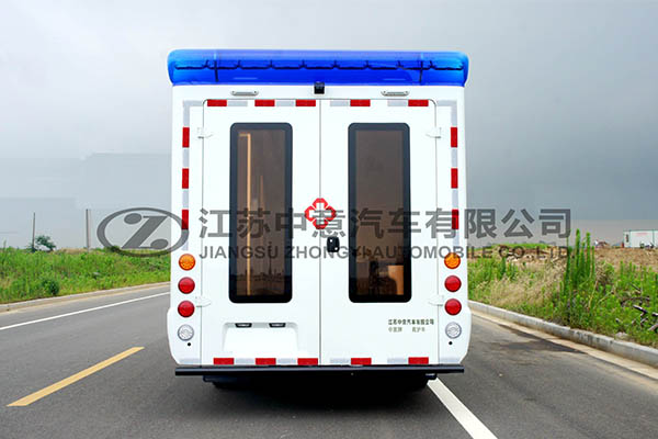 中意SZY5045XJHN2依维柯欧胜方舱救护车